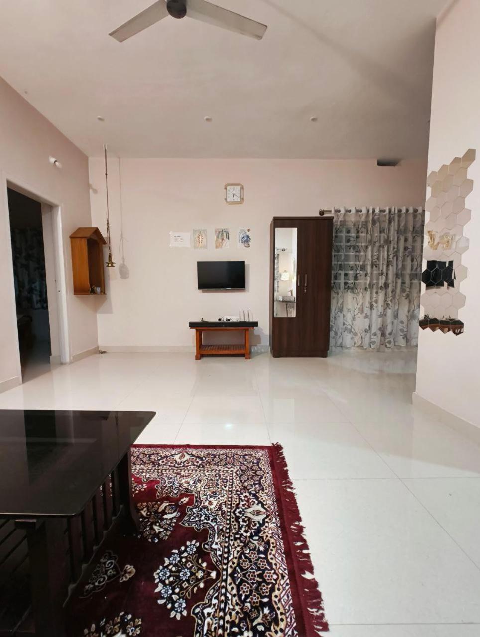 Kamoga Homestay Вираджпет Екстериор снимка