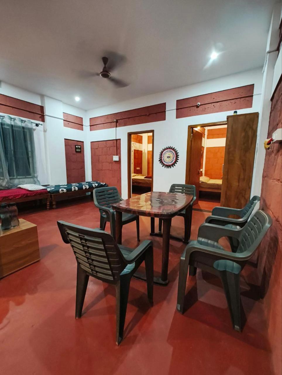 Kamoga Homestay Вираджпет Екстериор снимка